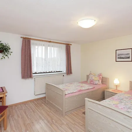 Ferienwohnung Thuringer Wald 2 *